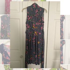 Karina Dress, Ruby style in gingham floral 💙🤍💗